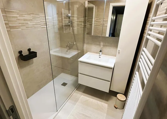 Lichtrijk Met Terras & Gratis Parking - 50m Apartment Ostend