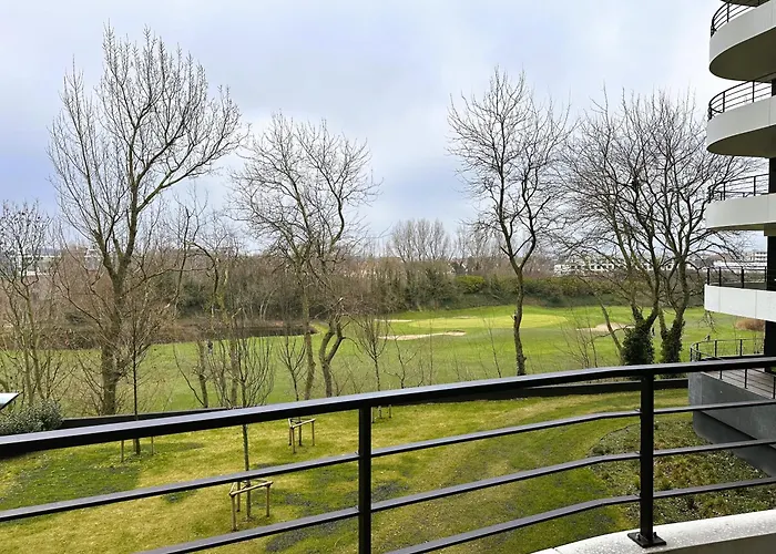 Lichtrijk Met Terras & Gratis Parking - 50m * Ostend